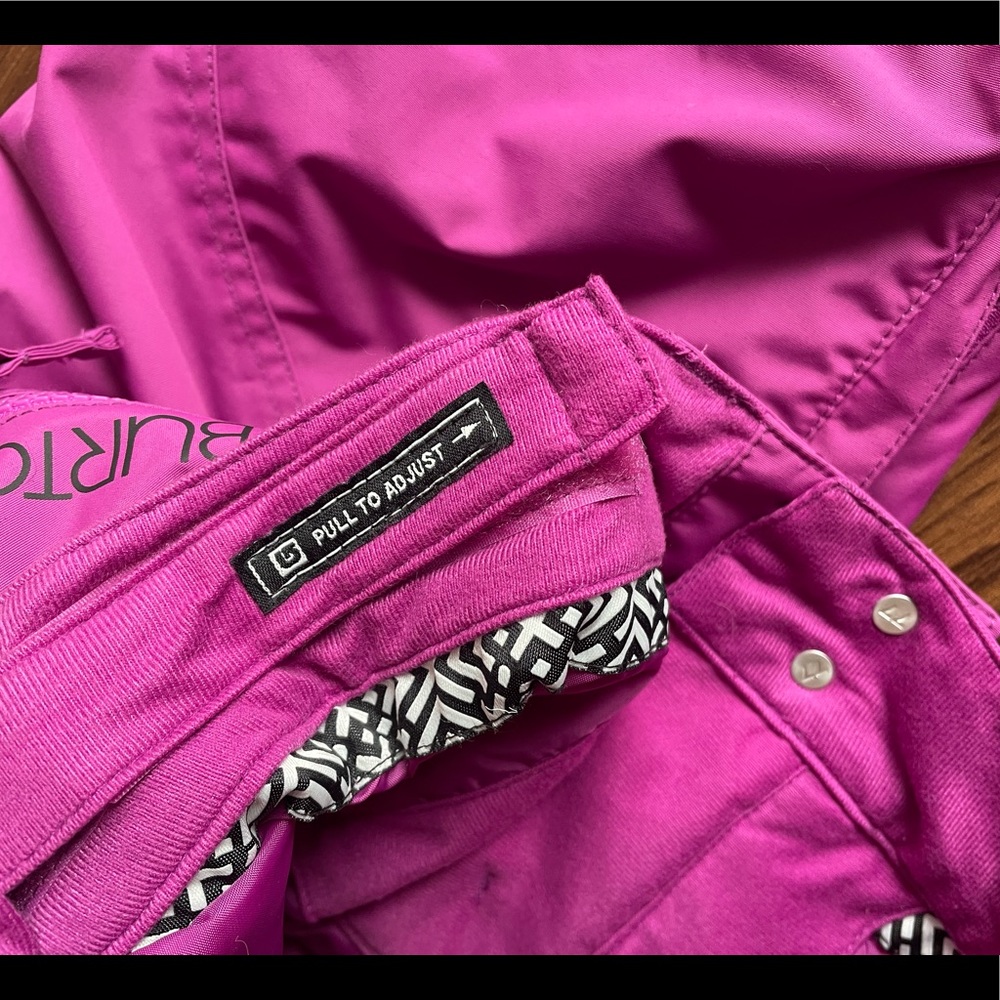 [SOLD] Burton Snowboard Pants (XS) - Picture 11 of 16